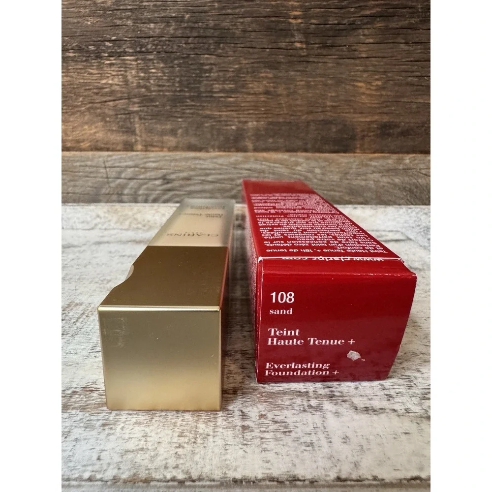 Clarins Everlasting Foundation +‎ SPF 15 #108 Sand NIB 1.1oz | MSRP = $49